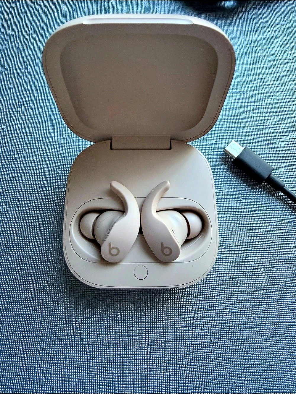Beats Fit Pro x Kim Kardashian Wireless Earbuds – Moon